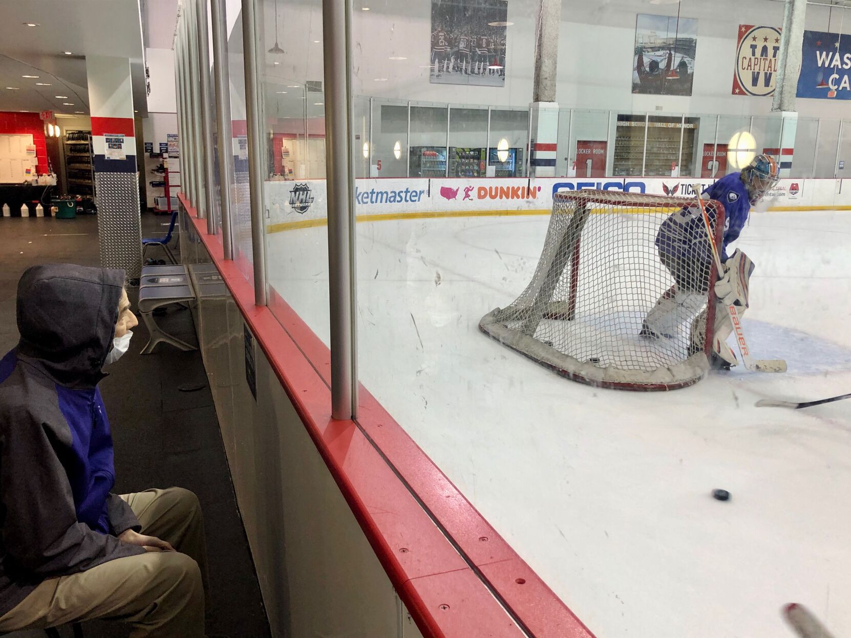 Malovic behind goal